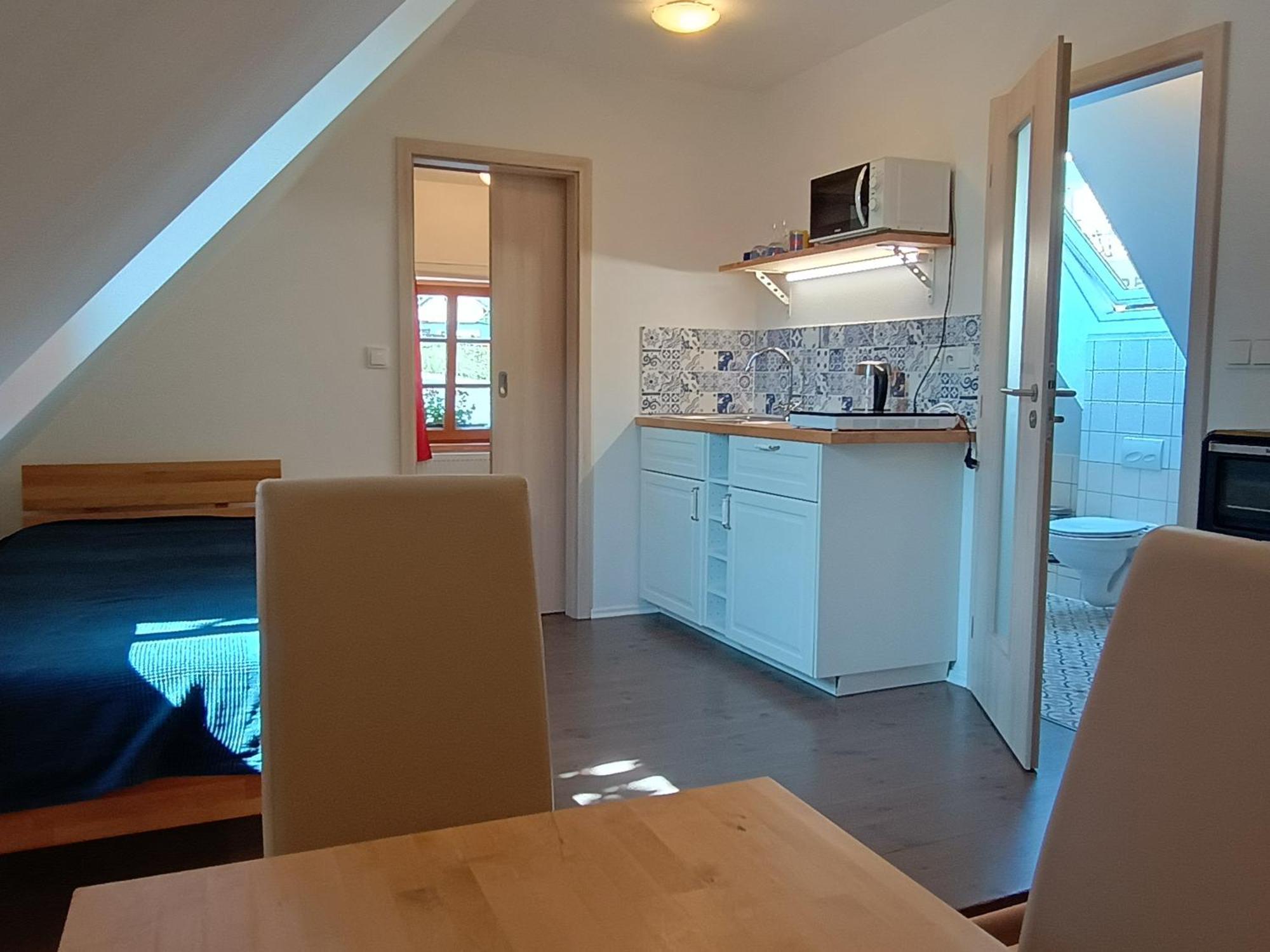 Apartmany Maly Mnich Mnisek pod Brdy Exterior photo
