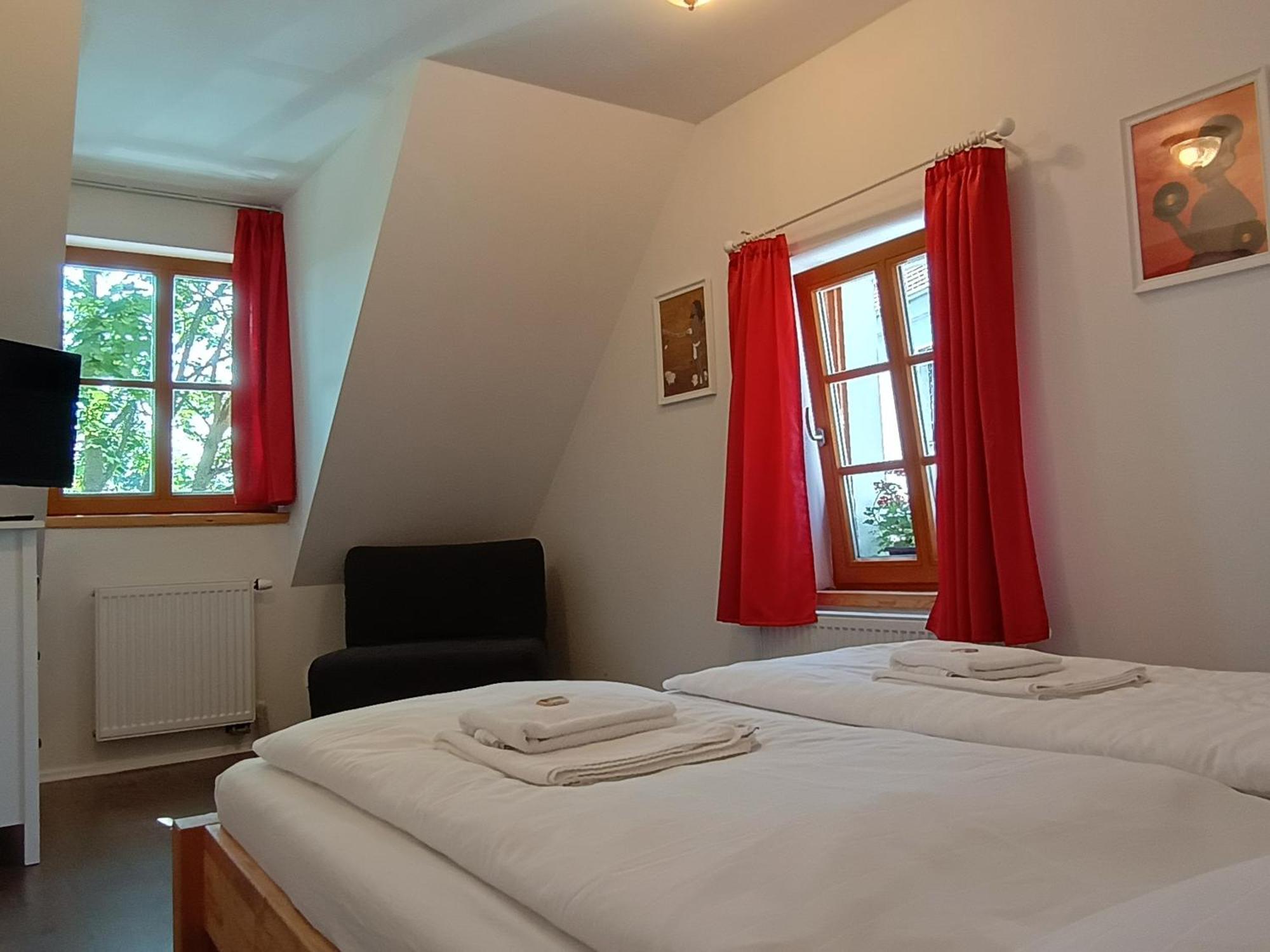 Apartmany Maly Mnich Mnisek pod Brdy Exterior photo