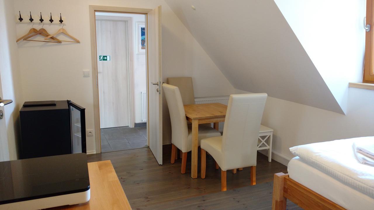 Apartmany Maly Mnich Mnisek pod Brdy Exterior photo