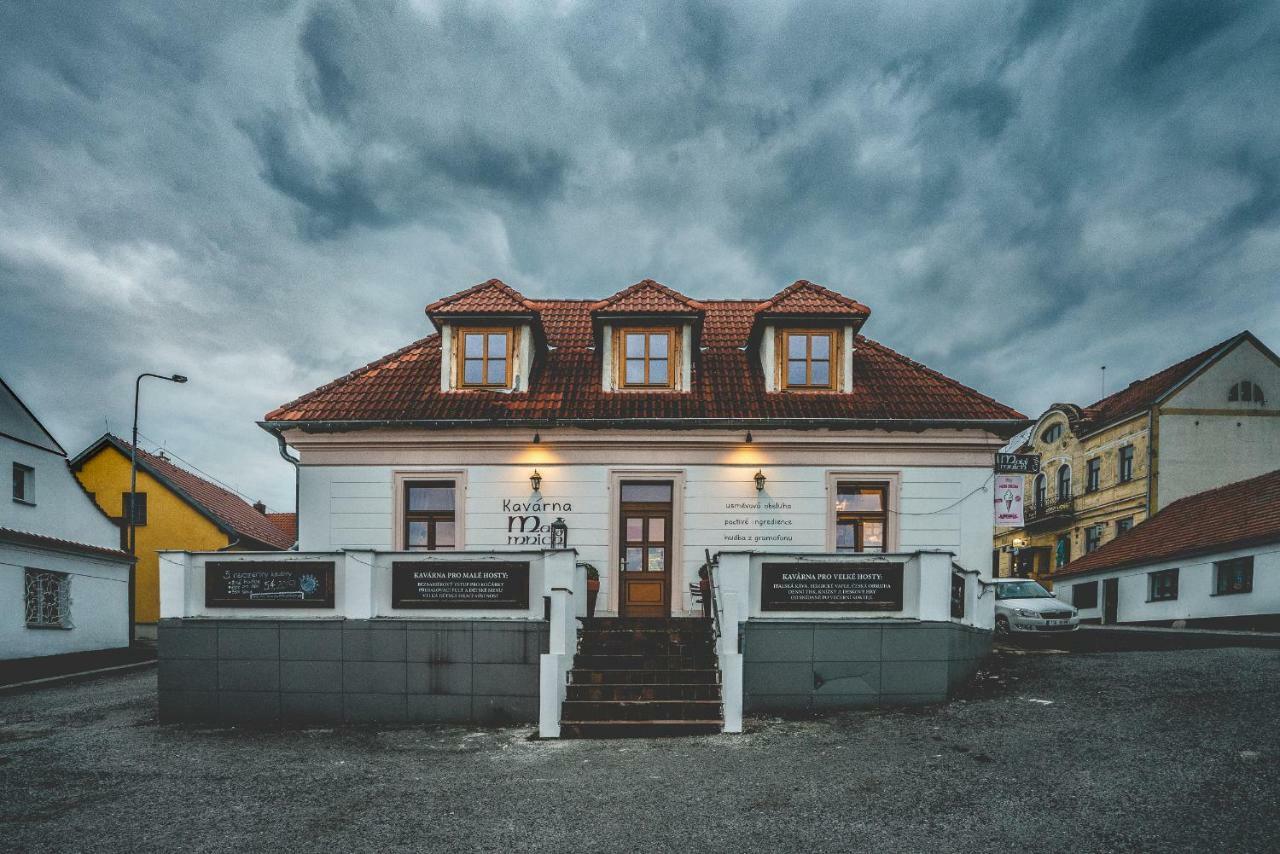 Apartmany Maly Mnich Mnisek pod Brdy Exterior photo